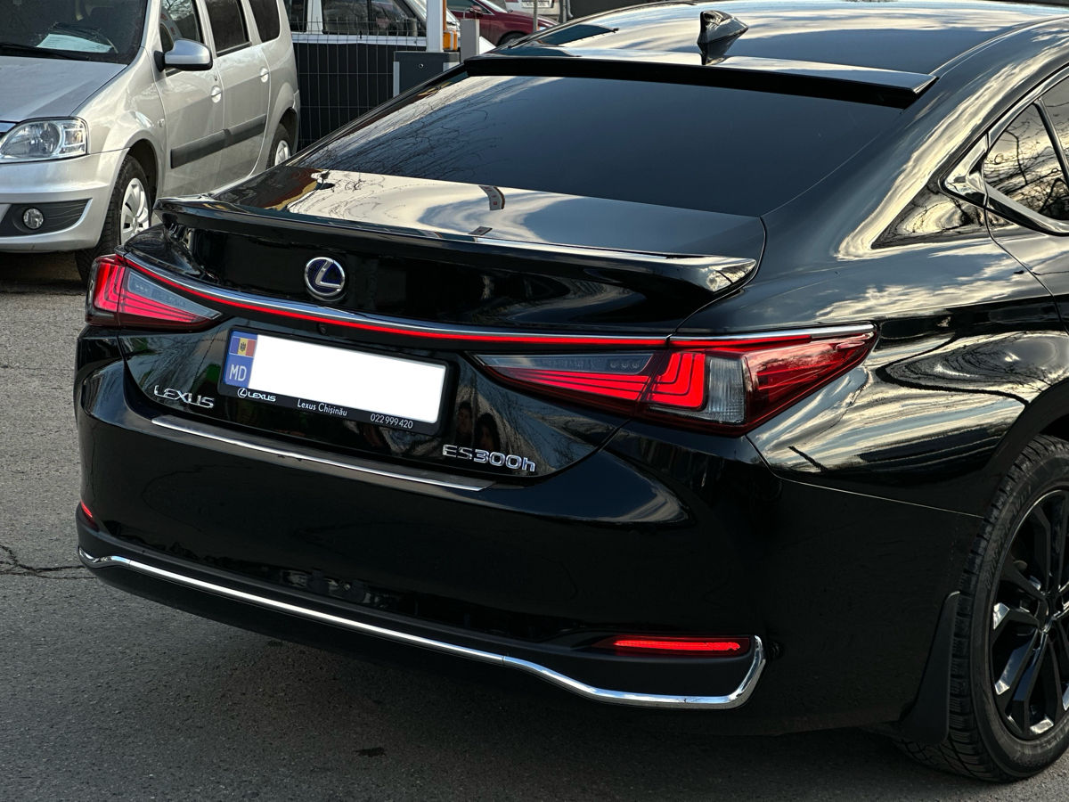 Lexus ES Series