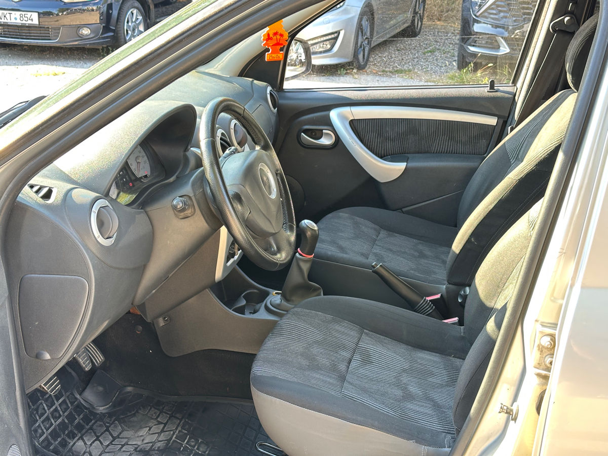 Dacia Logan