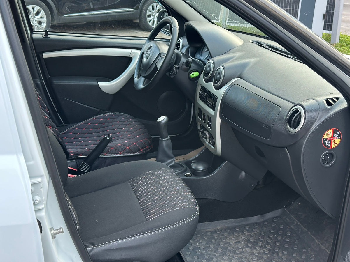 Dacia Logan