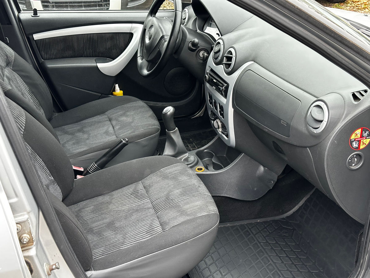 Dacia Logan