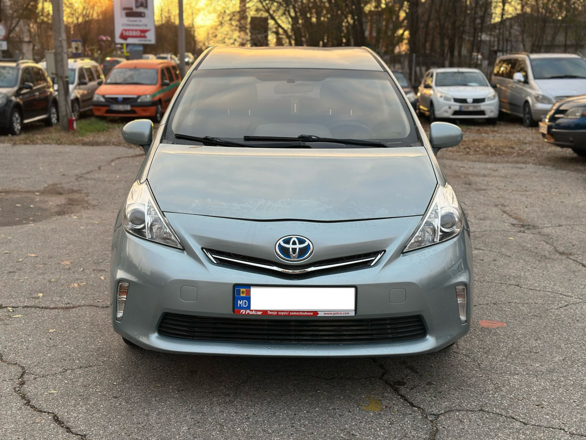 Toyota Prius V