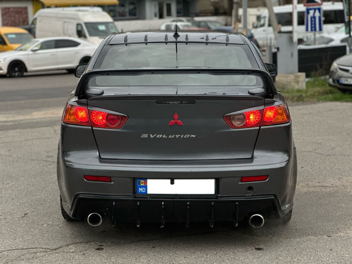 Mitsubishi Lancer