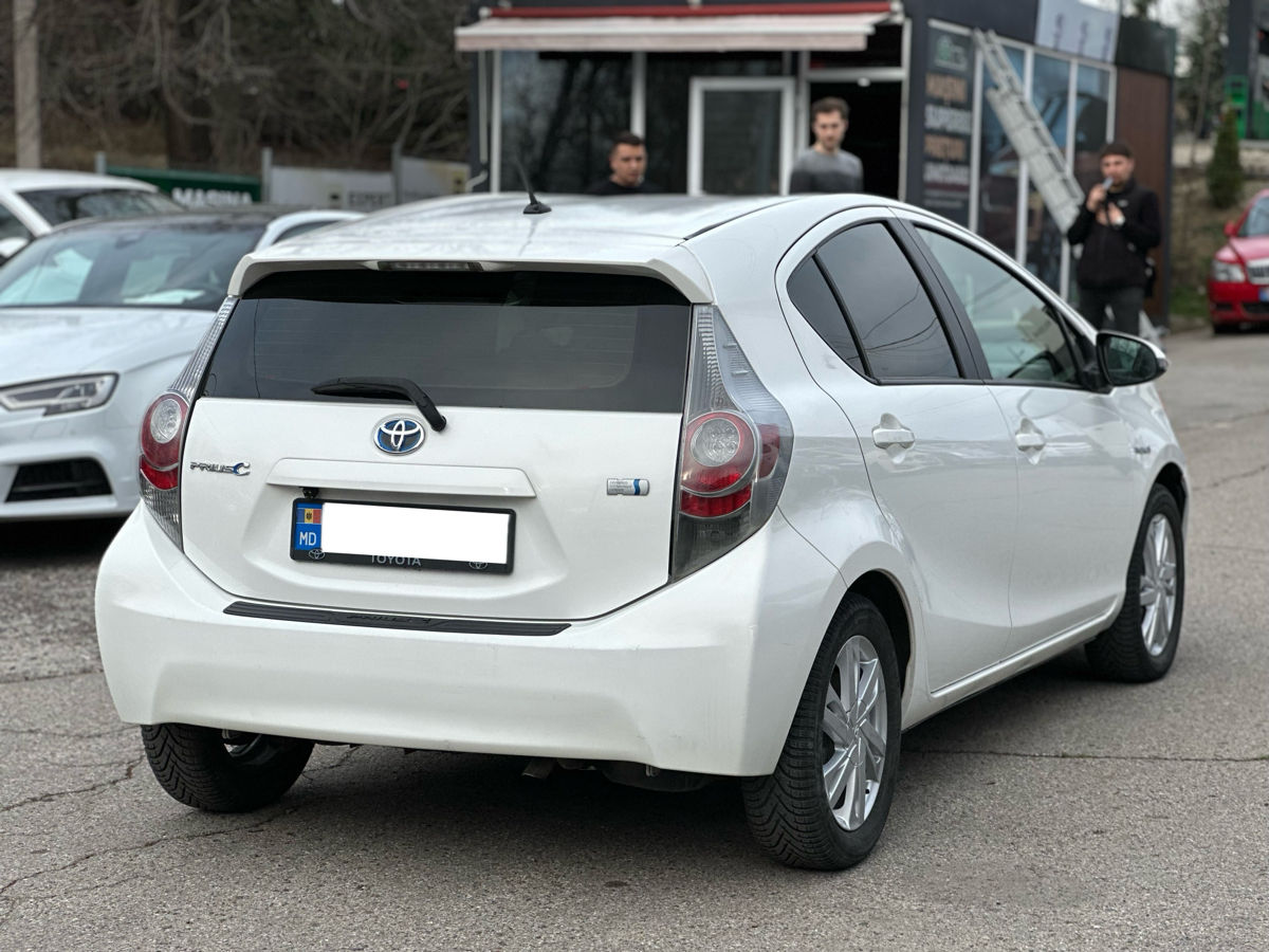 Toyota Prius C