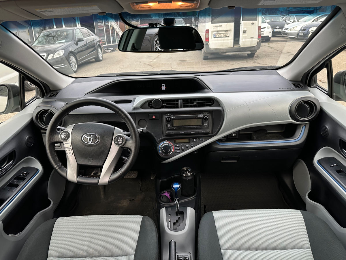 Toyota Prius C