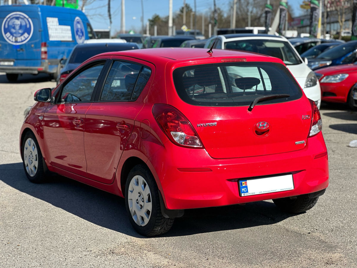 Hyundai I20