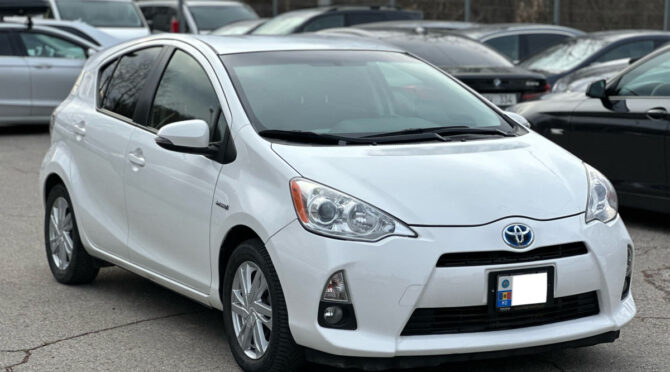 Toyota Prius C