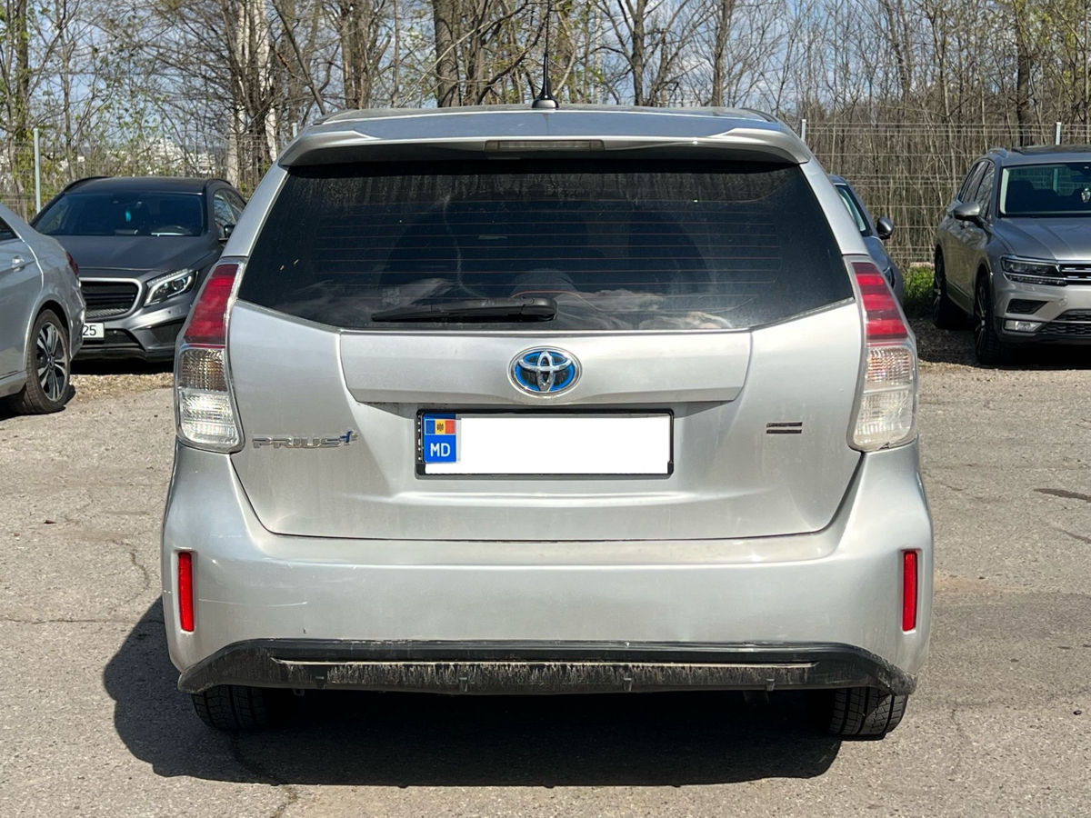 Toyota Prius +