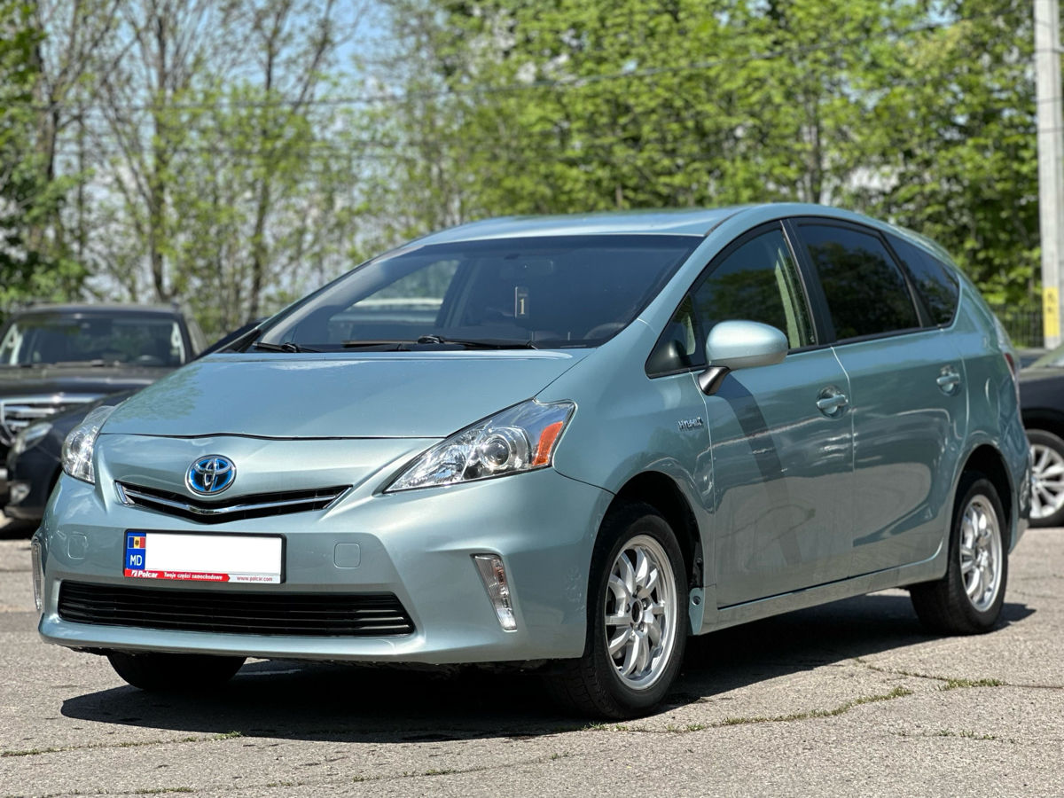 Toyota Prius V