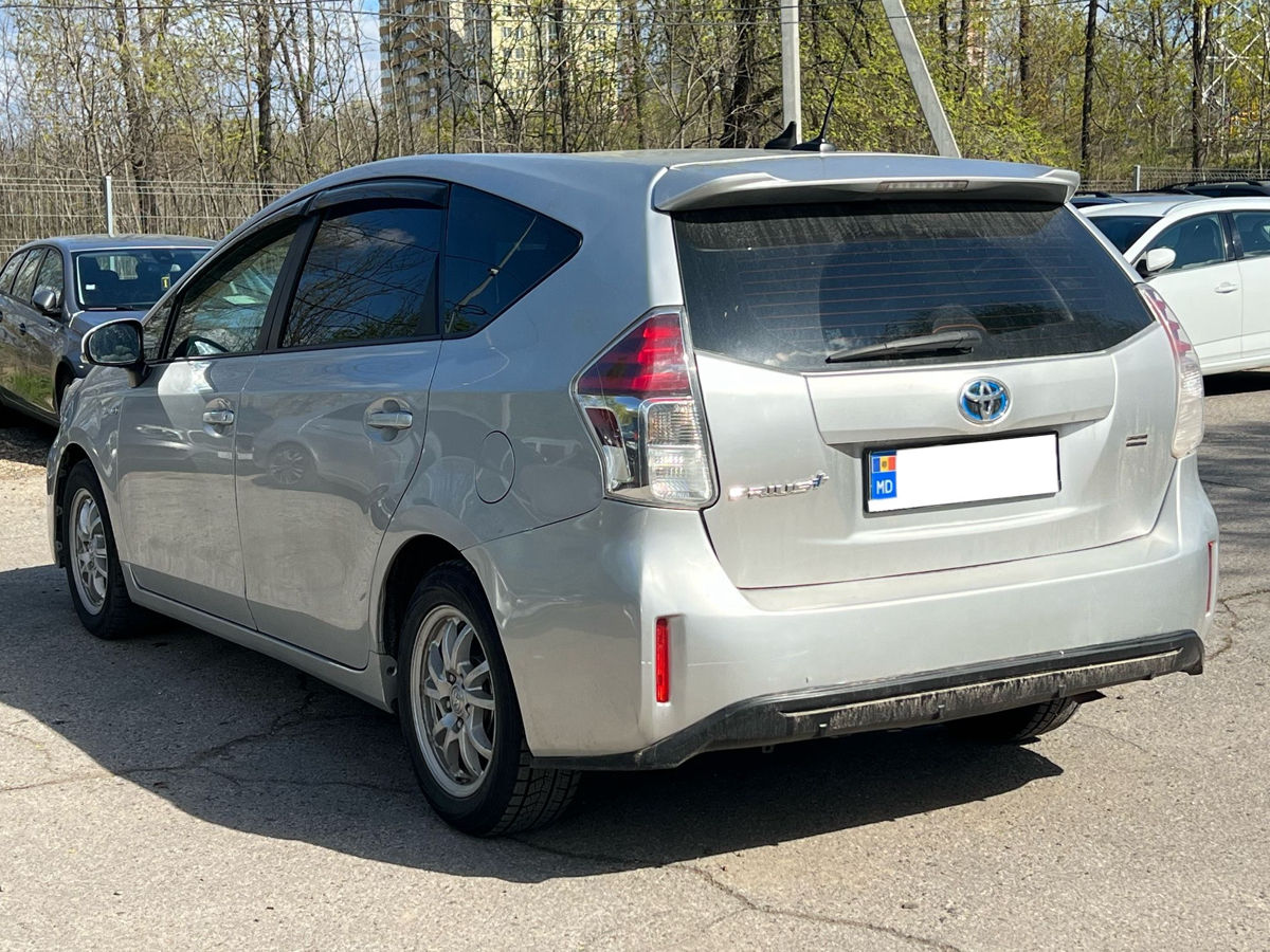 Toyota Prius +
