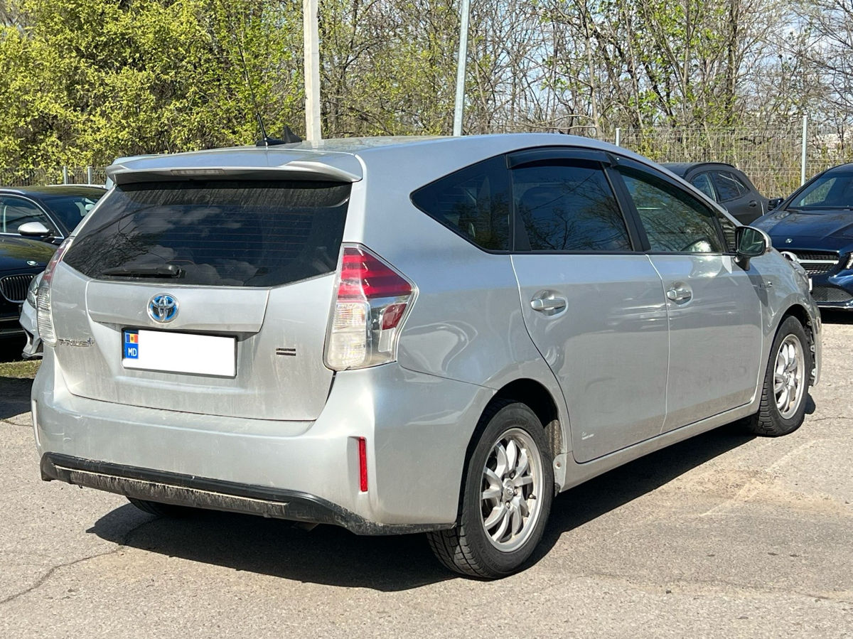 Toyota Prius +
