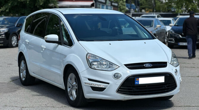 Ford S-Max