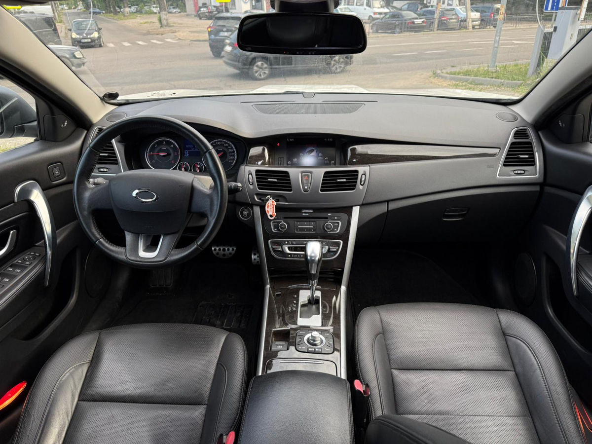 Renault Latitude