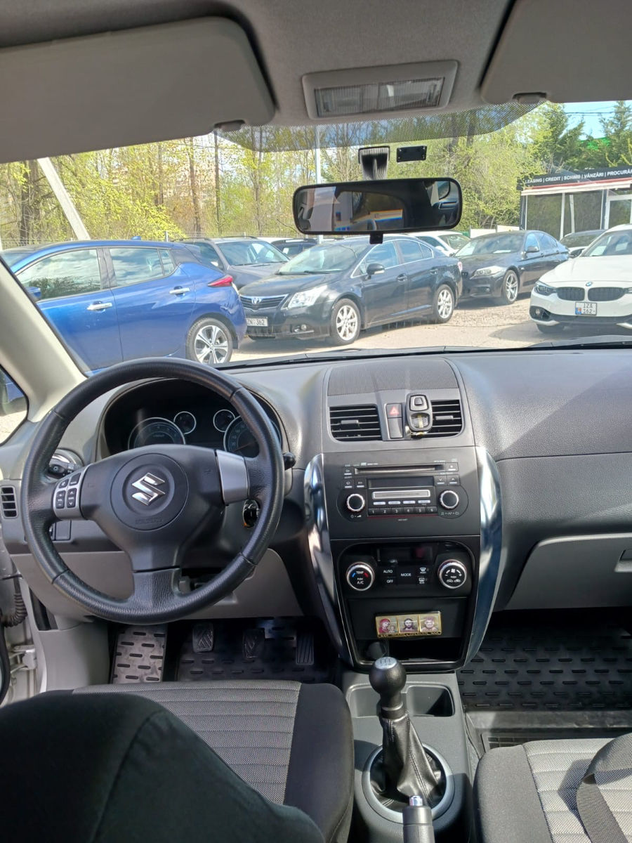 Suzuki SX4