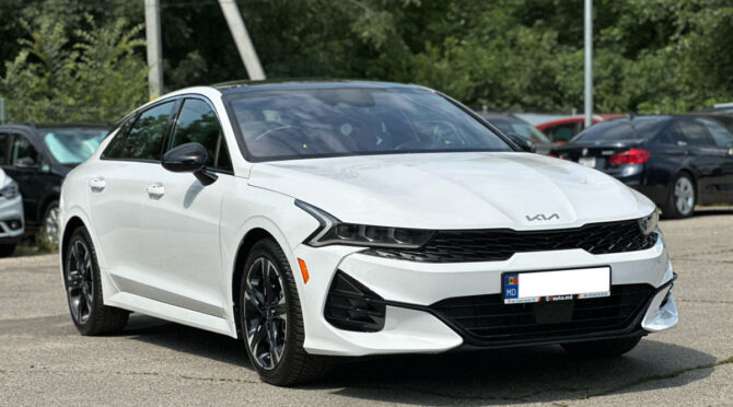 KIA K5