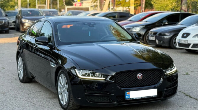 Jaguar XE