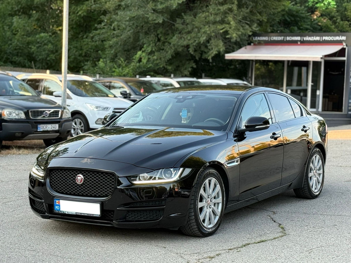 Jaguar XE