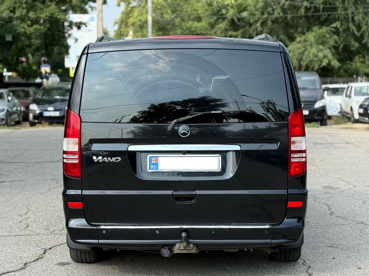 Mercedes Viano