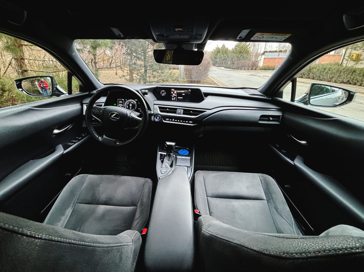 Lexus UX
