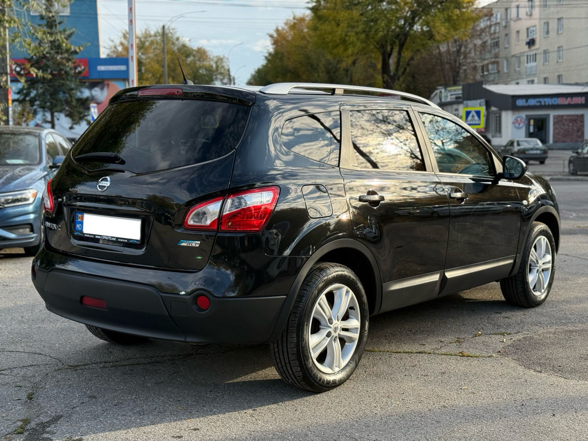 Nissan Qashqai+2