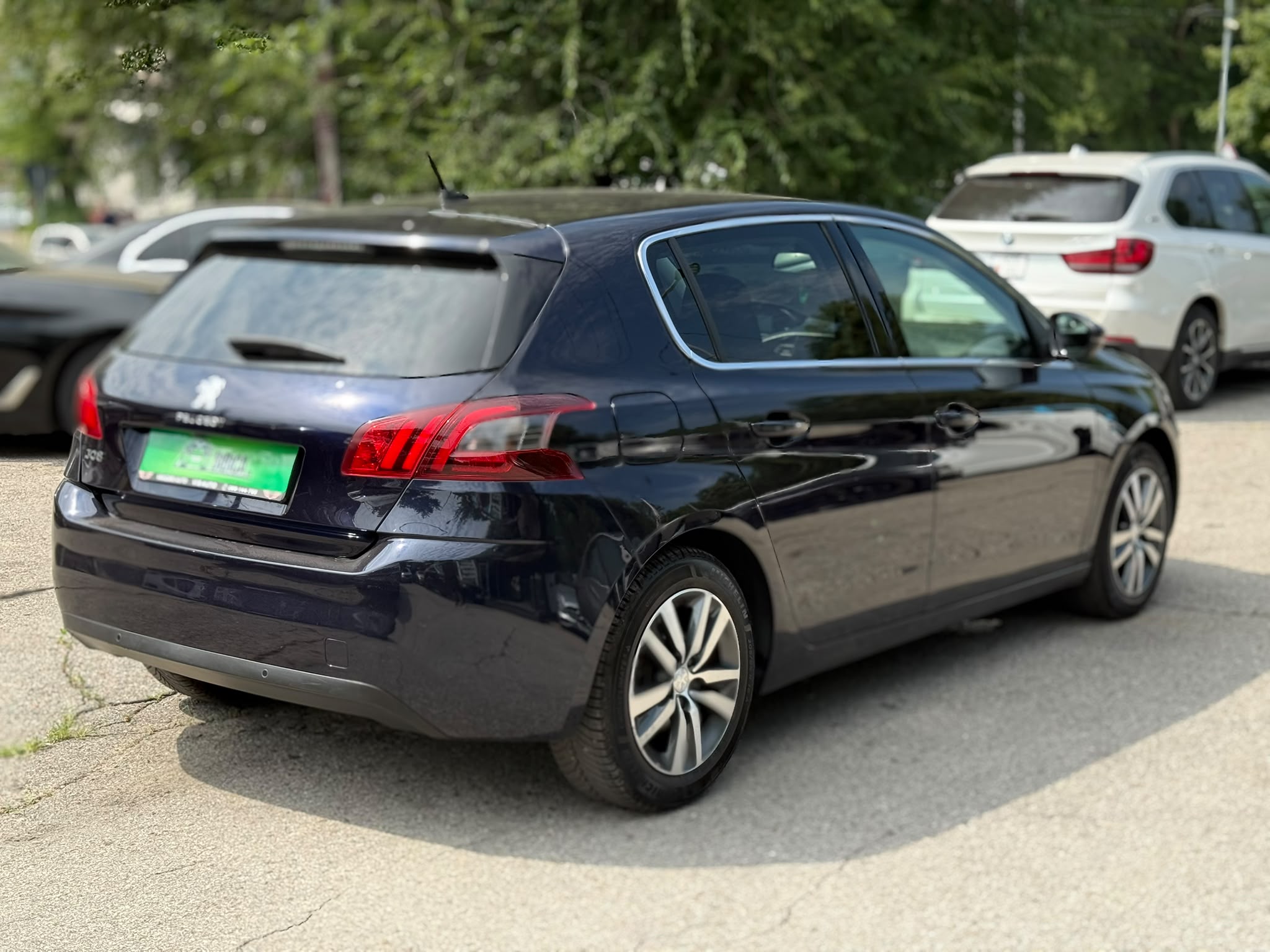 PEUGEOT 308