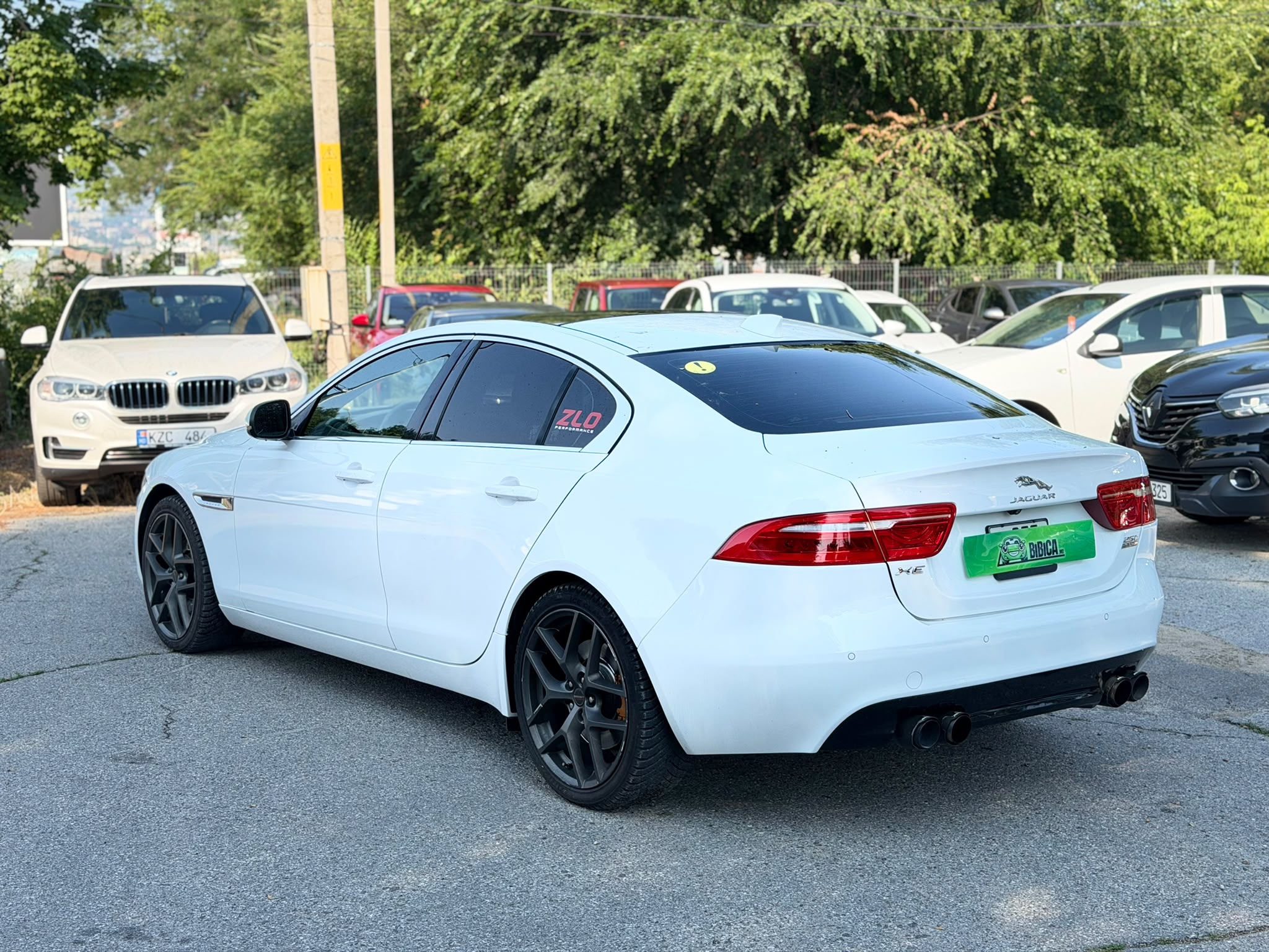 Jaguar XE