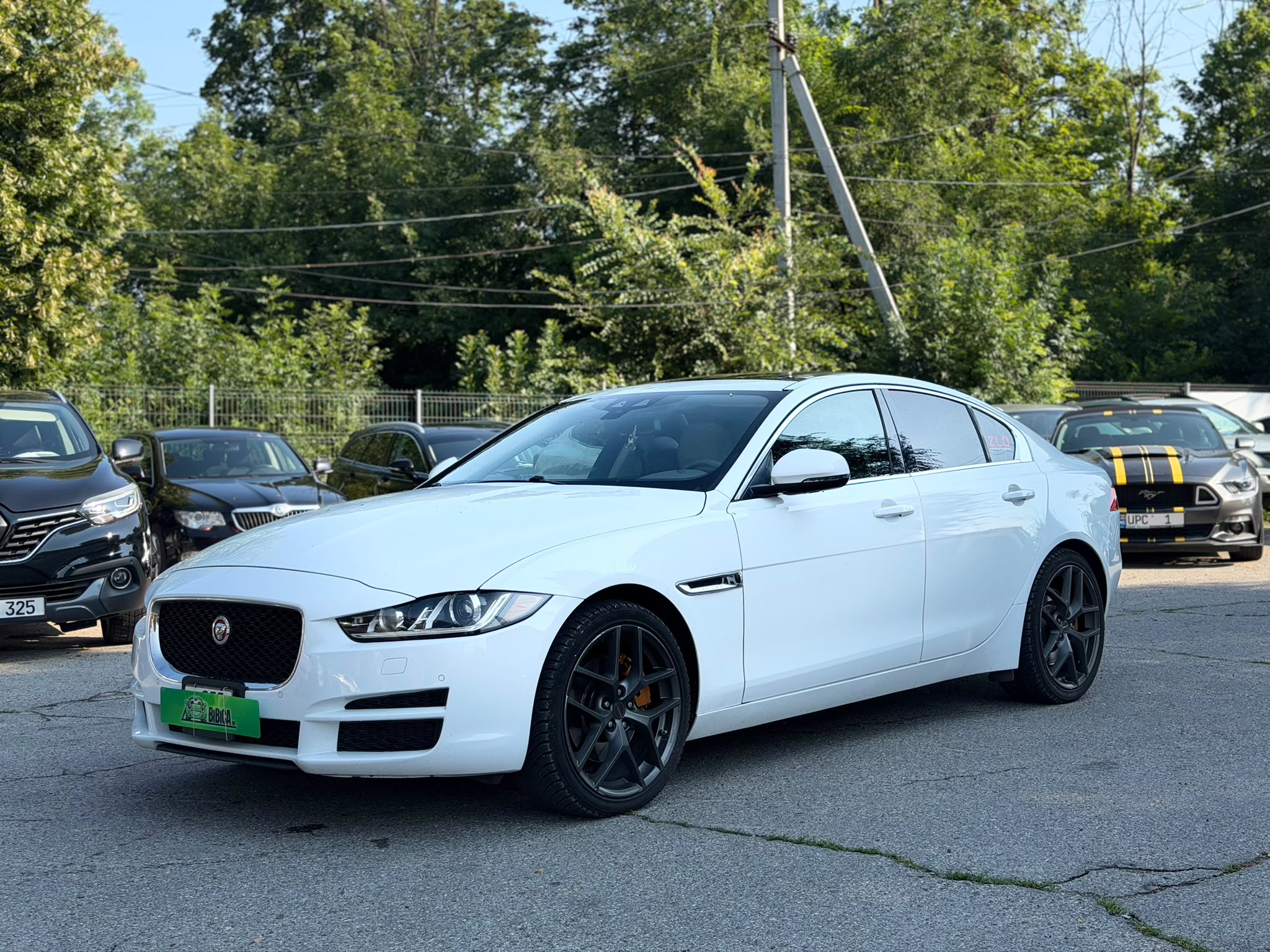 Jaguar XE