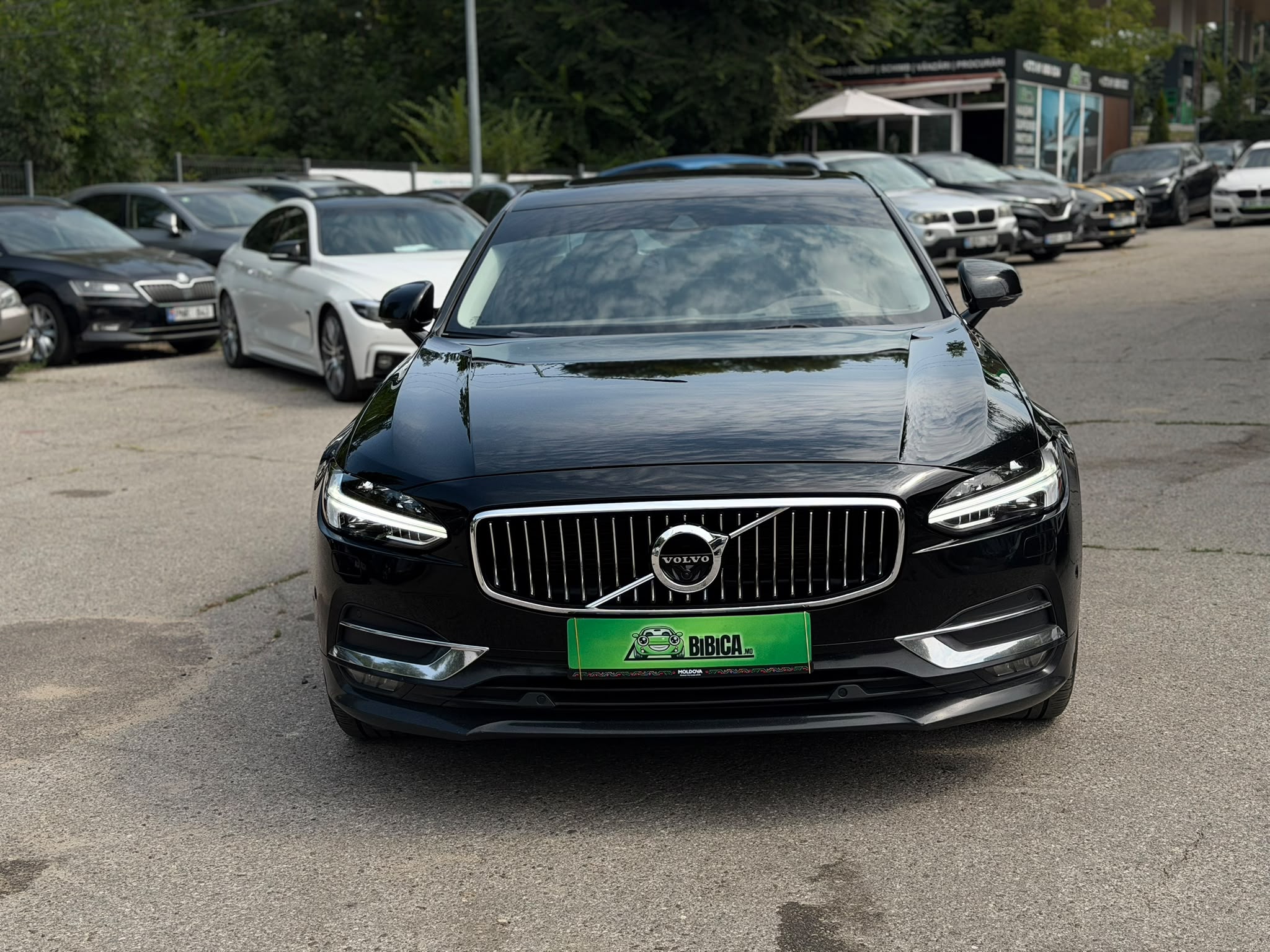 VOLVO S90