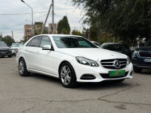 MERCEDES W212